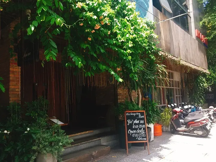 ベトナムのベジタリアン料理を食べよう〜「...humラウンジ＆レストラン」〜