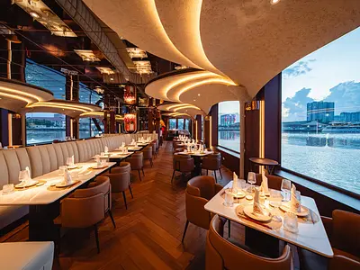 プロカメラマン同行フォトツアー＆ICONラグジュアリー・ディナークルーズ＜コース料理・撮影データ付＞