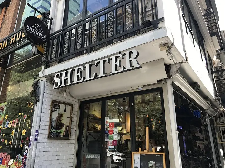 アボガドコーヒーとフラペチーノが絶品！レタントン通りのおすすめカフェ〜SHELTER COFFEE＆TEA