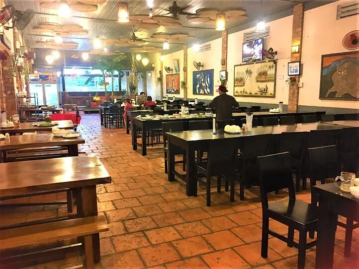 ブンタウの名物料理と定番お土産