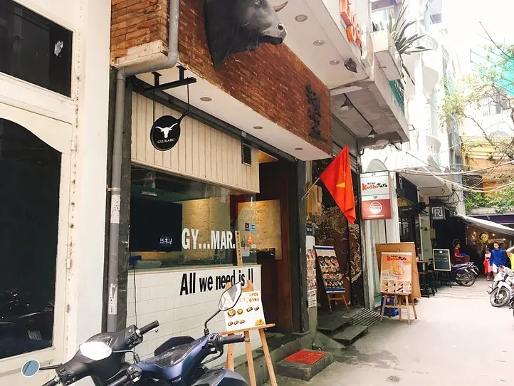 日本人街のハンバーグ屋さん「ぎゅう丸」