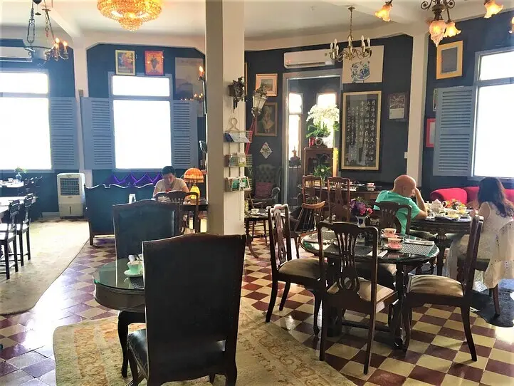 ホーチミンのゴージャスなカフェ２店