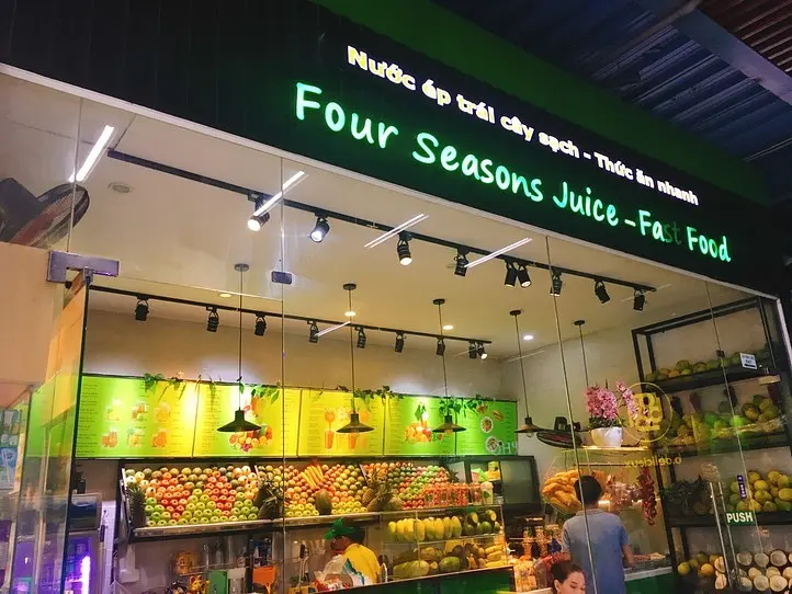 【タンソンニャット空港内】安くておいしいベトナムローカル料理店