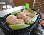 ラウ・イェー・ドゥック・ドゥン