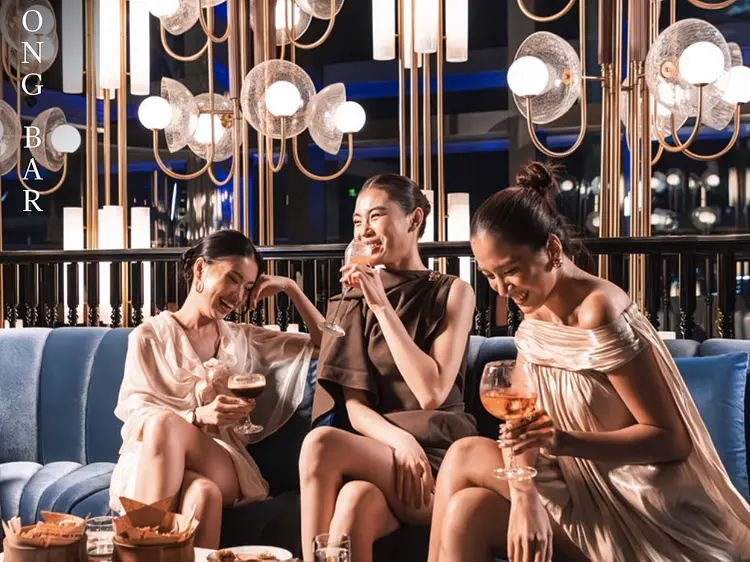 12月31日（水曜）限定 Hilton Saigon 40階「Song Bar」で花火鑑賞