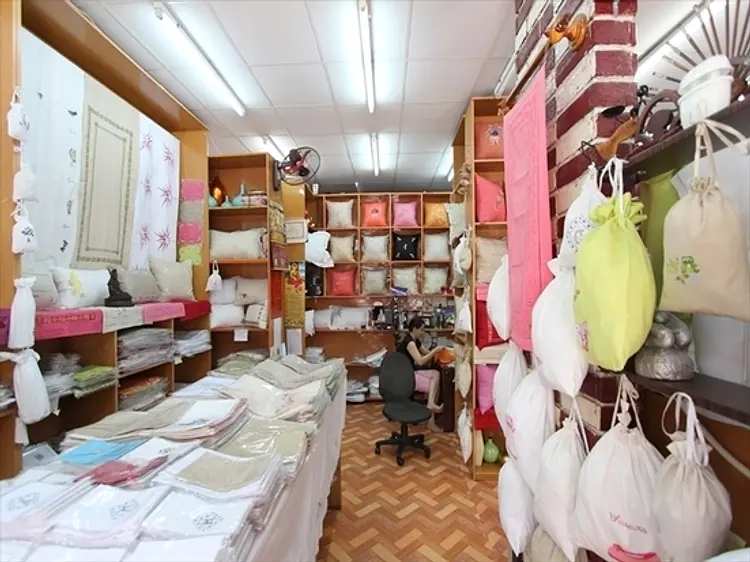 ハー・フン・スーベニア・ショップ