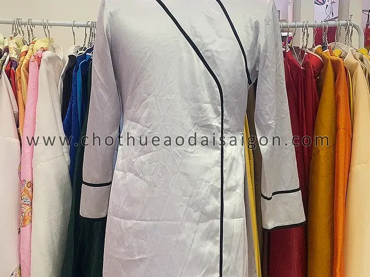 サイゴン・ブルー・トラベル