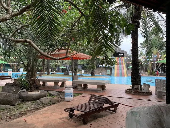 ホーチミンから1時間！ダチョウに乗れる公園 にいってみよう〜Vuon Xoai(Mango Garden Resort)〜