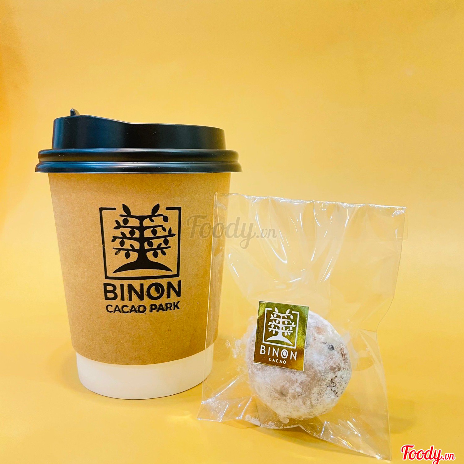 伝統的なブラックコーヒー