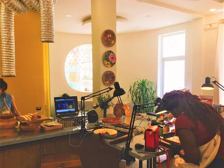 ホーチミンでベトナム伝統木彫り体験を　～「TAY TAY WORKSHOP（タイタイ・ワークショップ）」