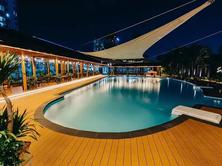 ソル キッチン&バー