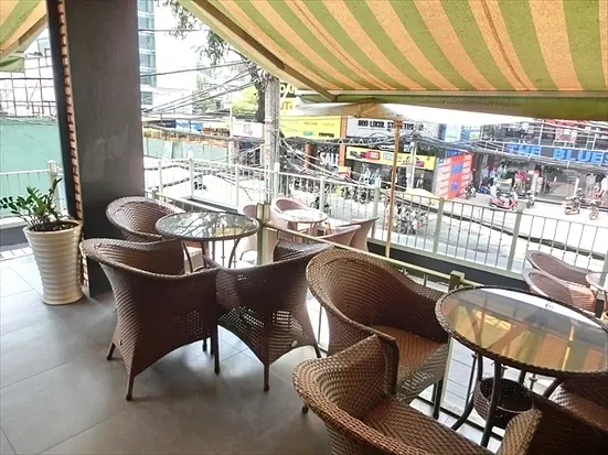 トゥ・レ・ジュール