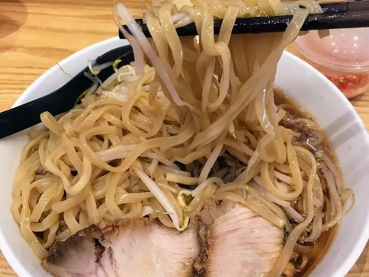 次郎インスパイア系のあっさり醤油ラーメン?!～とみだや～