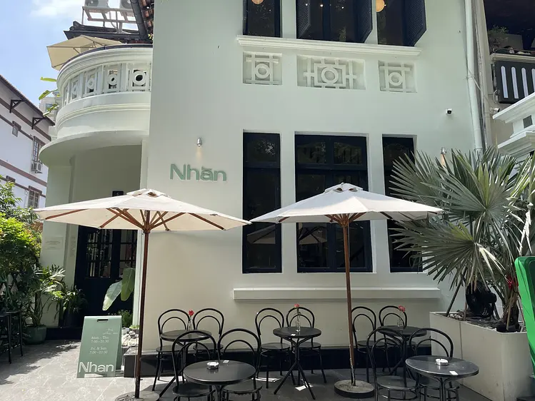 テラス席でゆっくりくつろげる！~ニャン ・イータリー ・コーヒー＆フード