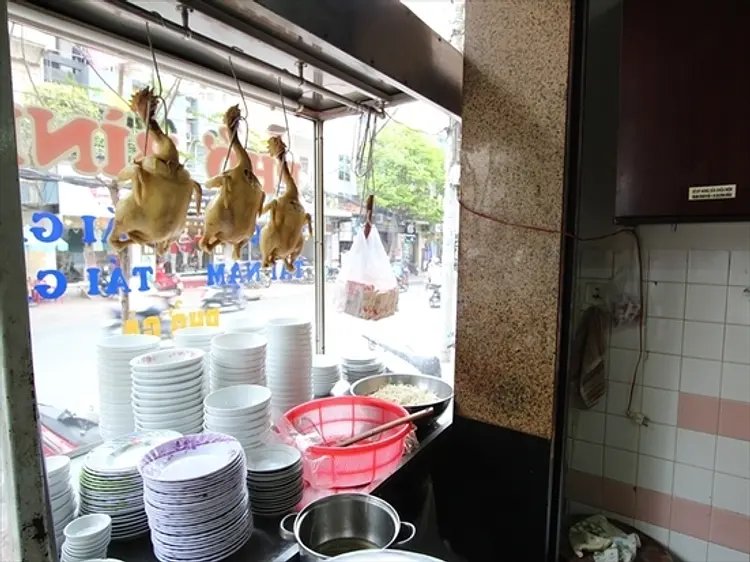 ビン・スープショップ