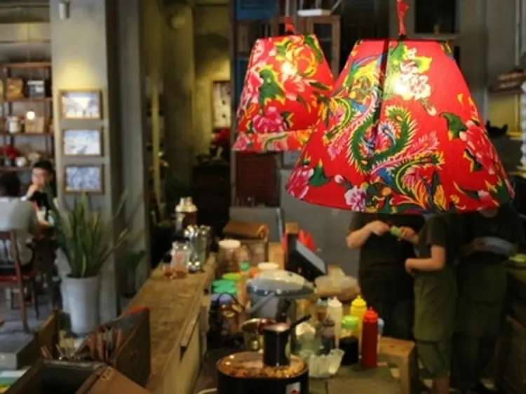 コンカフェ（マックチブオイ通り店）