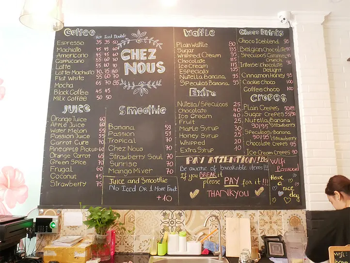 2区タオディエンにある、焼き立てワッフルが美味しいカフェ