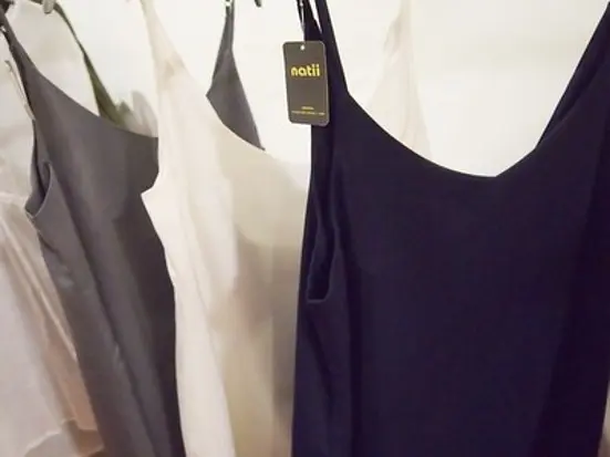 ドンコイ通り！拘りのディテールと上質な生地が外国人に人気