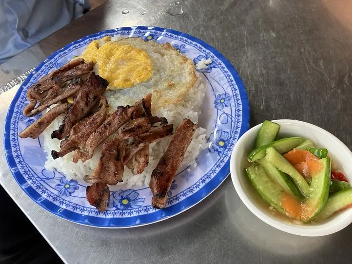 　プノンペンでカンボジアローカルフードを楽しもう