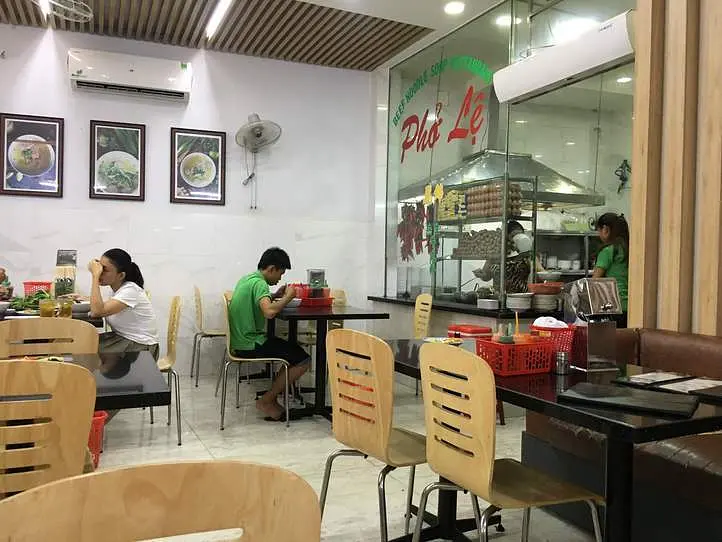 ホーチミン観光はここからスタート！フォーの人気店〜Pho Le(フォーレ)〜