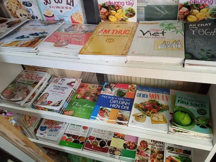 【週末特集】のんびり書店巡り。お土産探しにも！～Ho Chi Minh City