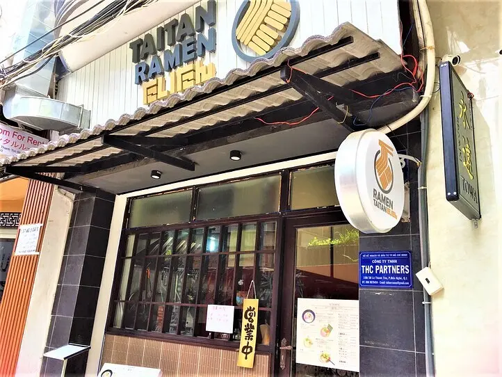レタントンの鶏ラーメン屋さん2店をご紹介