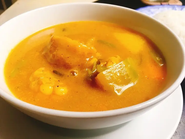 ベトナムカレーがおいしい若者向けのおしゃれカフェ「TANDEM cafe(タンデムカフェ)」