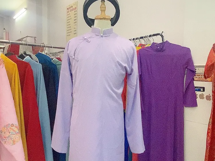 サイゴン・ブルー・トラベル