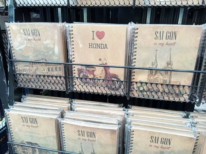 【週末特集】のんびり書店巡り。お土産探しにも！～Ho Chi Minh City