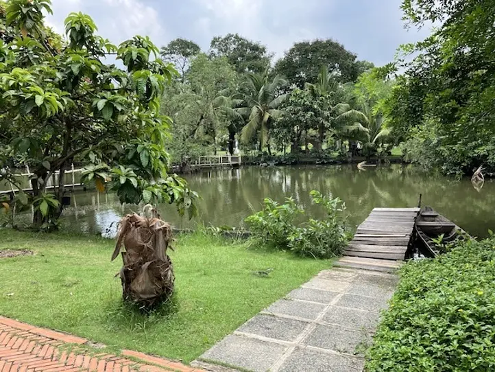 　ホーチミン市内バスに乗ってみた＆郊外の公園に行ってみた
