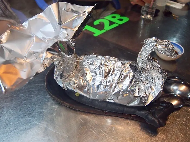 バイクで行く！ホーチミングルメツアー (4時間半)