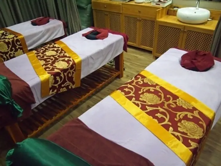 サワデカ・スパ