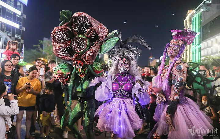 ベトナム・ホーチミン市で体験したハロウィン｜子どもの頃の思い出と街のにぎわい