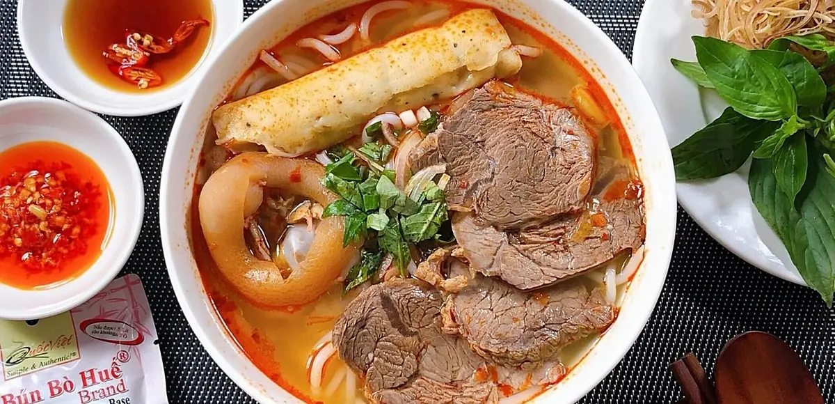 フォーの次はこれ！ベトナム中部の魂を味わう「ブンボーフエ」