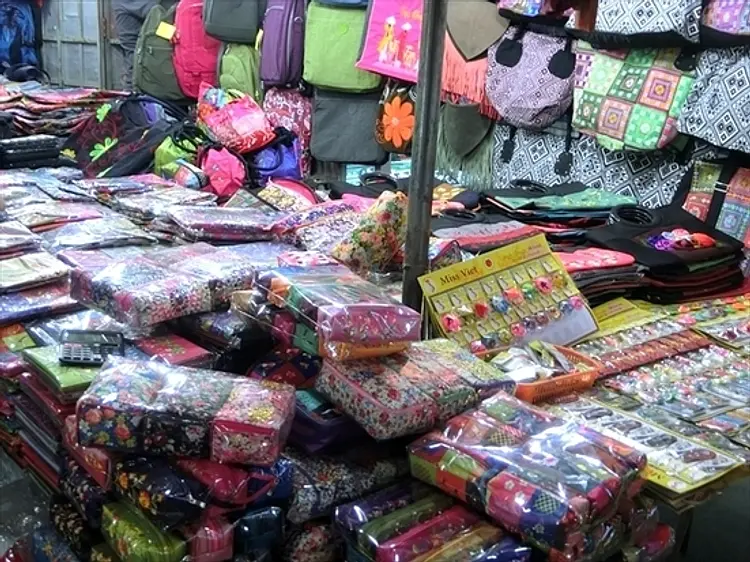 ベンタン市場周辺ナイトマーケット