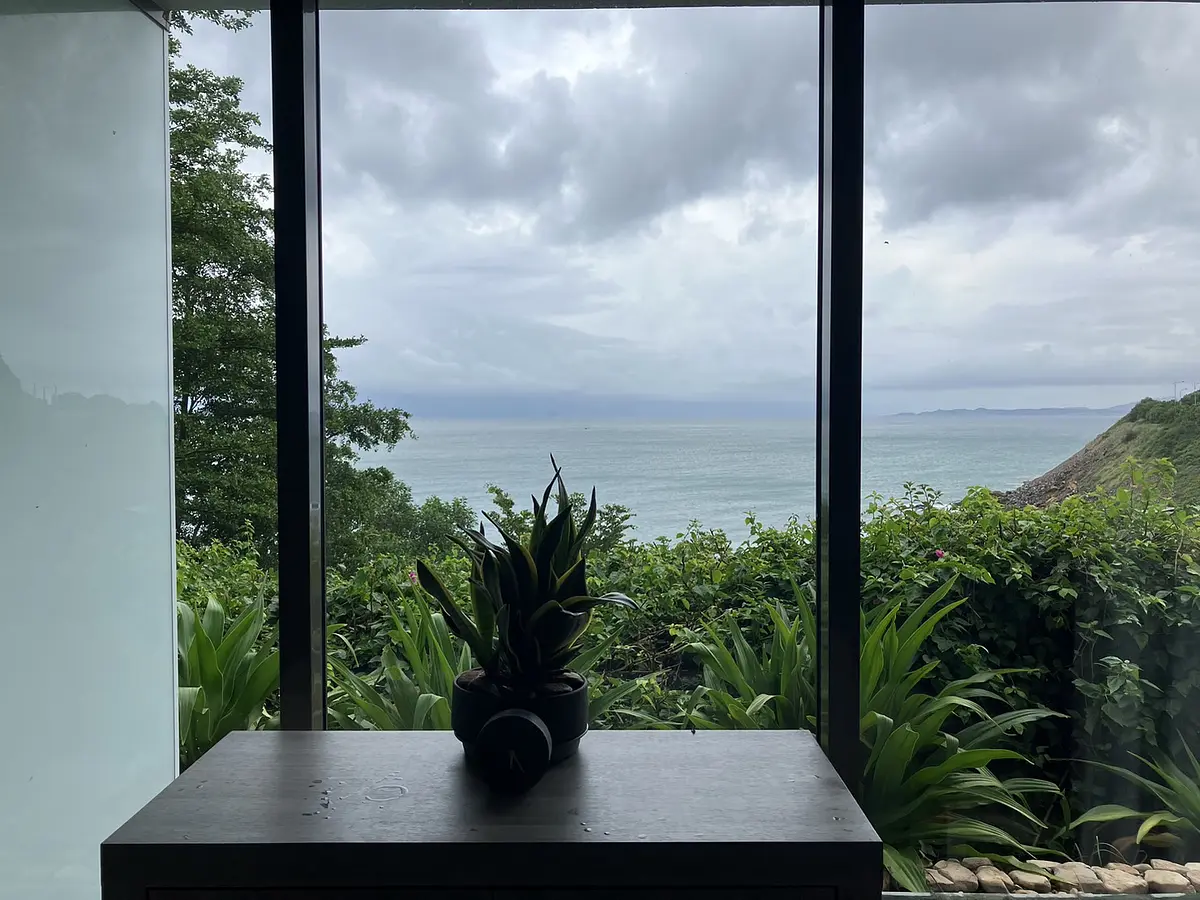 【ニャチャン】海を眺められるインターコンチネンタルホテルニャチャンのカフェテリア