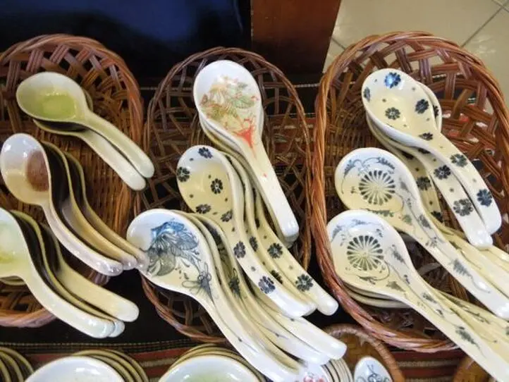 ベトナムらしいお土産NO.1！バッチャン焼きをお土産に