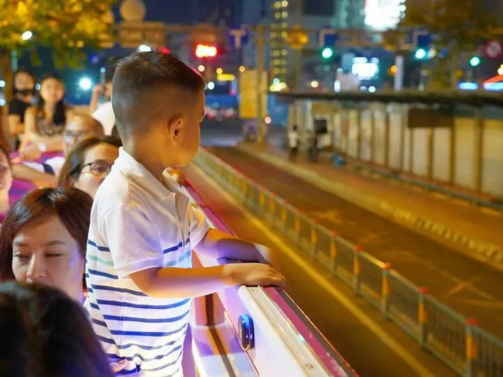 2階建て観光バスでホーチミンの主要スポットを巡ろう！