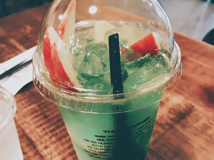 パスター通り沿い！便利な24時間営業のカフェ～Cafe Thuc