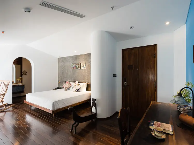 ザ・ミスト・ドンコイホテル (THE MYST DONG KHOI)