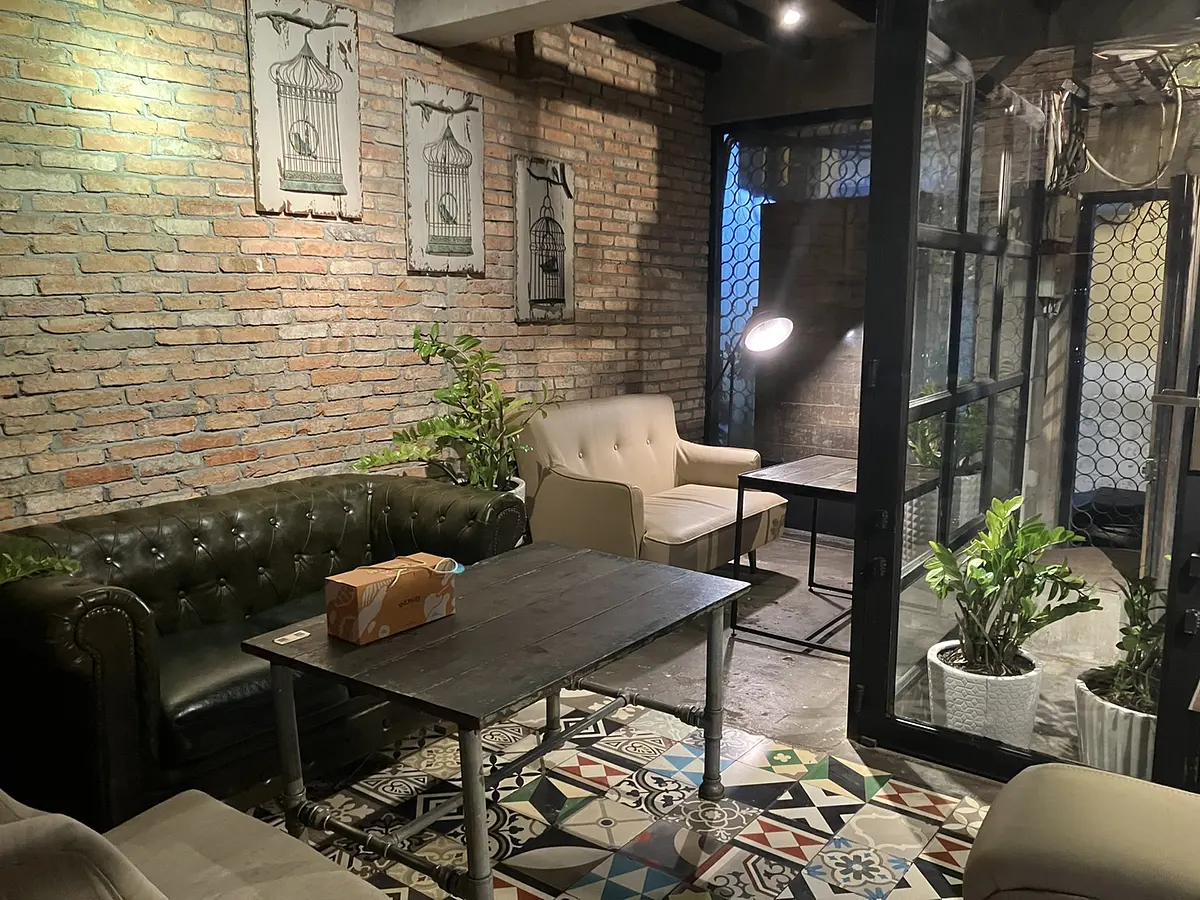 　パーティエリアがあったり、寝転がれたり…さまざまな使い方ができるおすすめカフェ