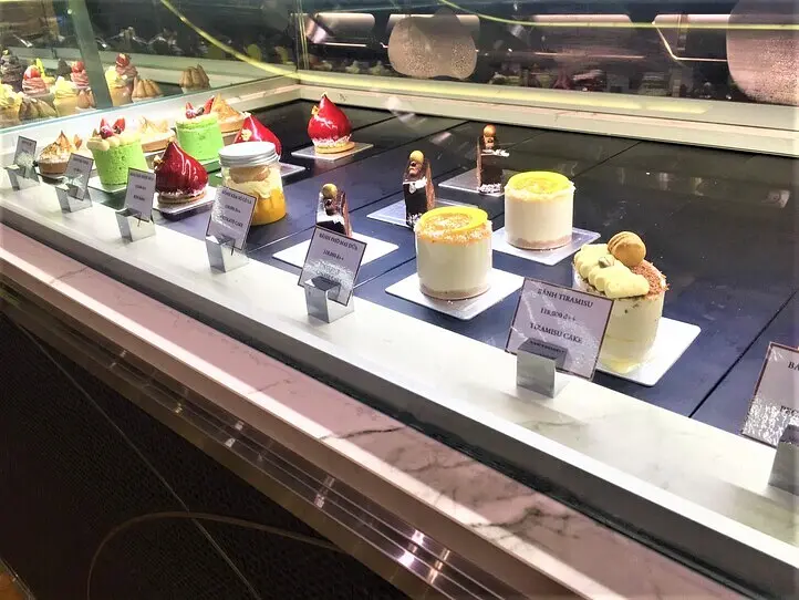 ホーチミンの5ツ星ホテルの穴場カフェ２店