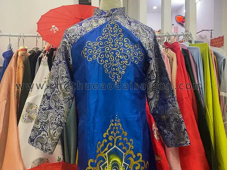 サイゴン・ブルー・トラベル