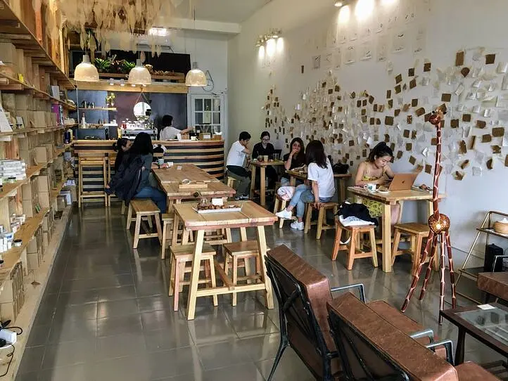 【インタビュー】聴覚障がい者の自立を促すカフェ～Thoi Thanh Xuan(トイタインスアン)～