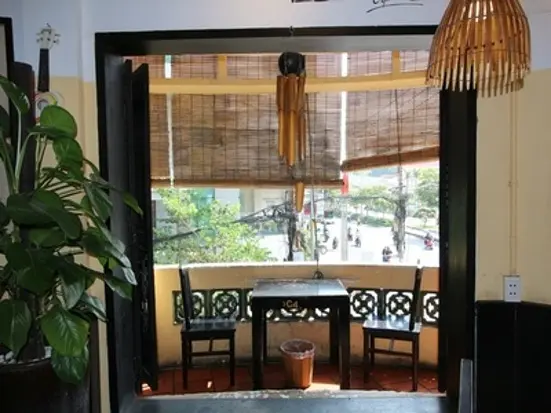 水上人形劇も鑑賞できる。ハノイ名物ブンダウのお店