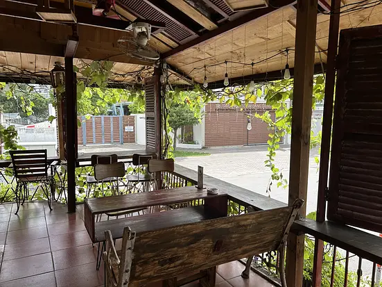 ボンジュール・カフェ・ジ・アート 