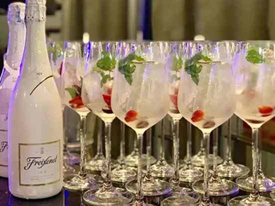 アールスクエア