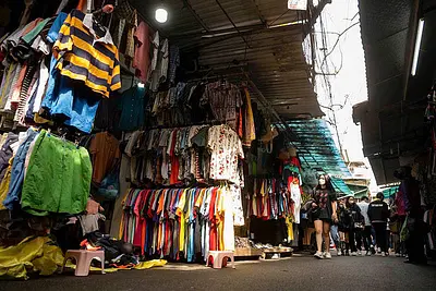 ホーチミンの市場で洋服を買うならここで決まり！