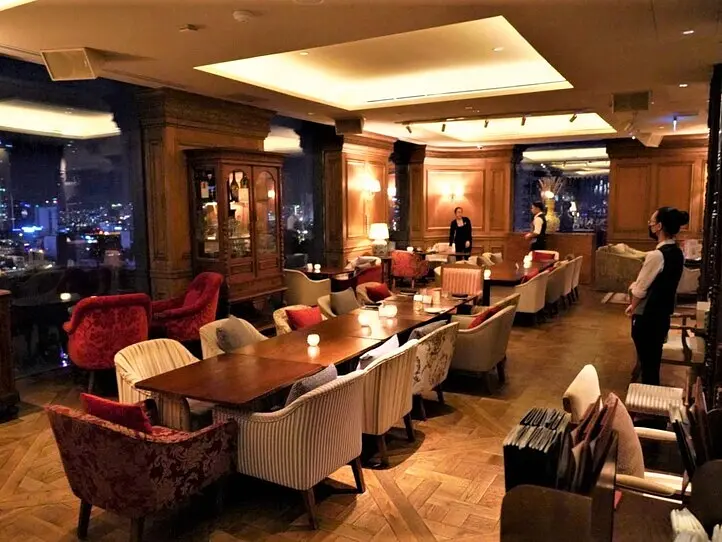 ホーチミンの5ツ星ホテル「Hotel Des Arts Saigon MGallery（Mギャラリー）」のレストラン、バーをご紹介