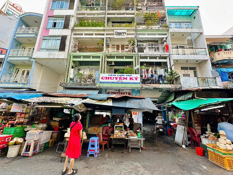 ティエム・コム・トー・チュエン・キー